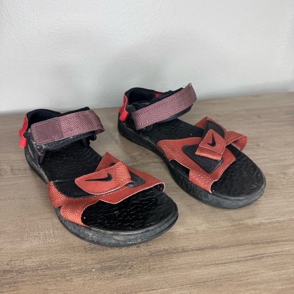 Boys NIKE ACG Air Deschutz + Sandals Slides DC9092-600 Redstone Black - Picture 3 of 13